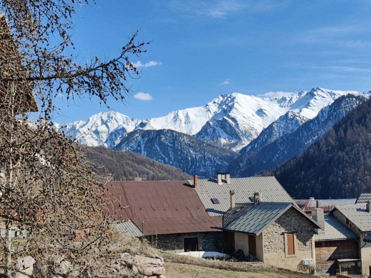 Chalet Ailleurs Appartement A Molines En Queyras Esterno foto