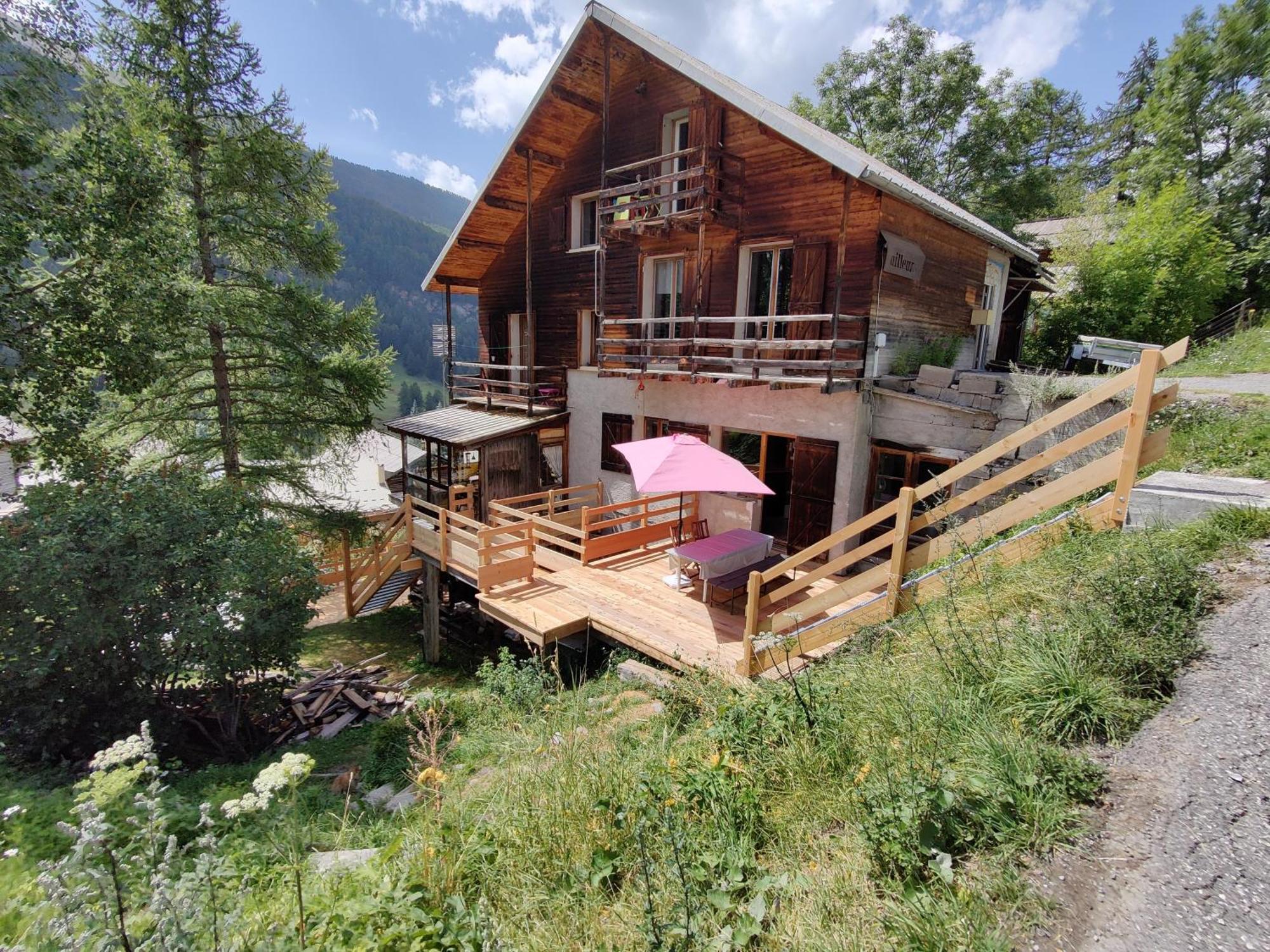 Chalet Ailleurs Appartement A Molines En Queyras Esterno foto